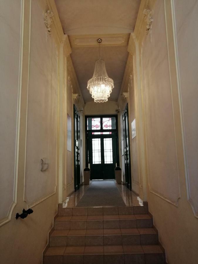 Entrez Apartment 3 - Historical Centre Košice Eksteriør billede