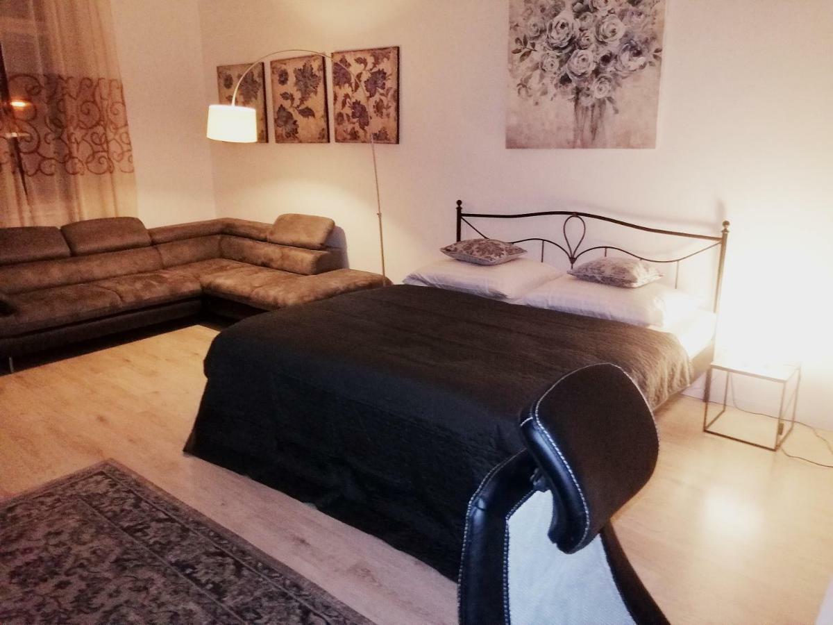 Entrez Apartment 3 - Historical Centre Košice Eksteriør billede