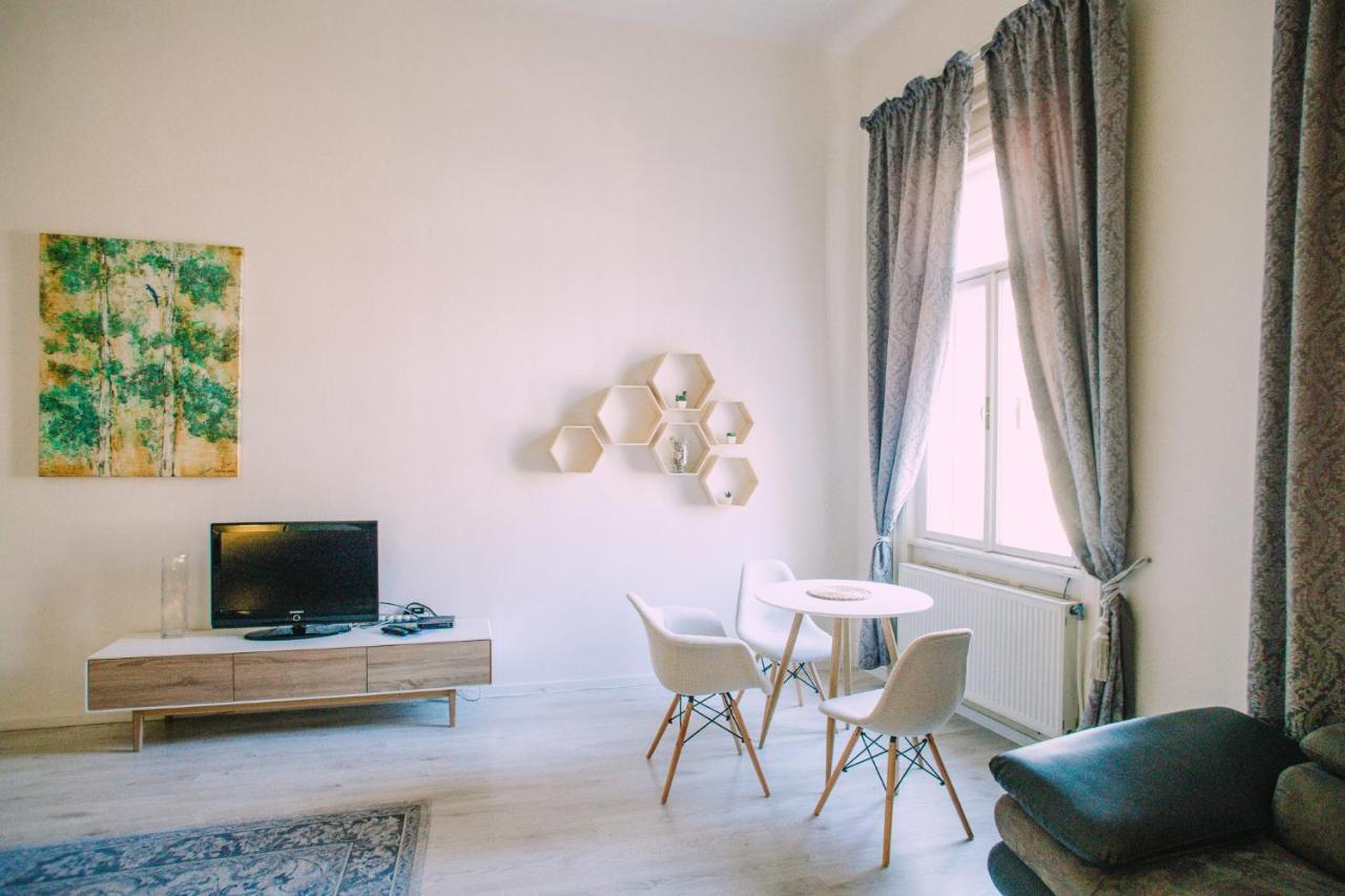 Entrez Apartment 3 - Historical Centre Košice Eksteriør billede